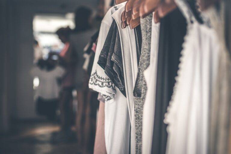 Read more about the article How to Start a Clothing Business: A Comprehensive and Refined Guide